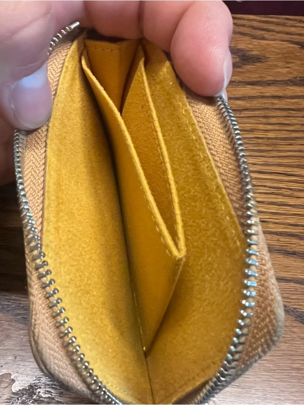 Galen Leather Zippered Wallet
